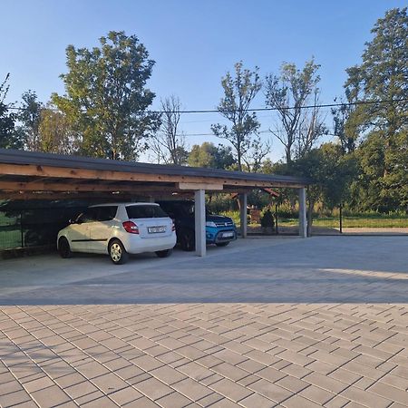 House Boketto Otel Korenica Dış mekan fotoğraf