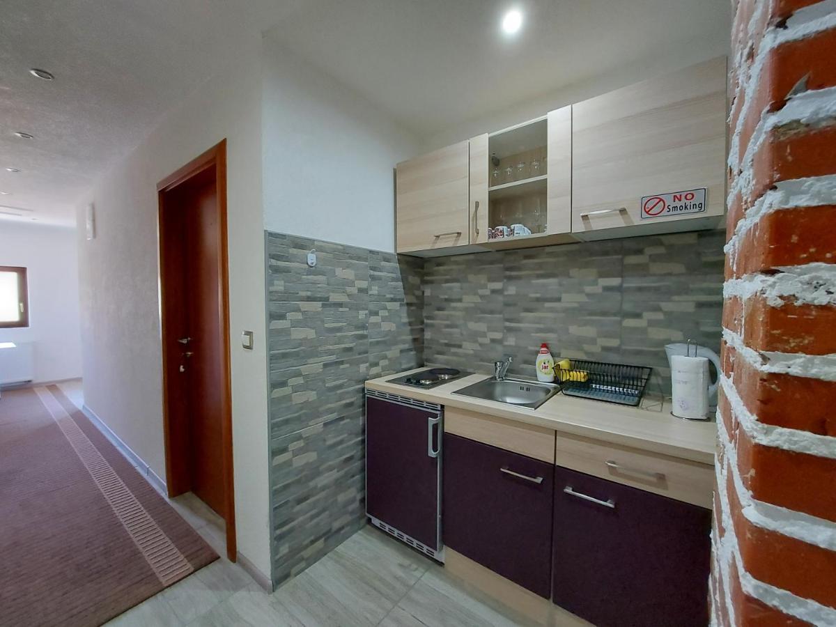 House Boketto Otel Korenica Dış mekan fotoğraf