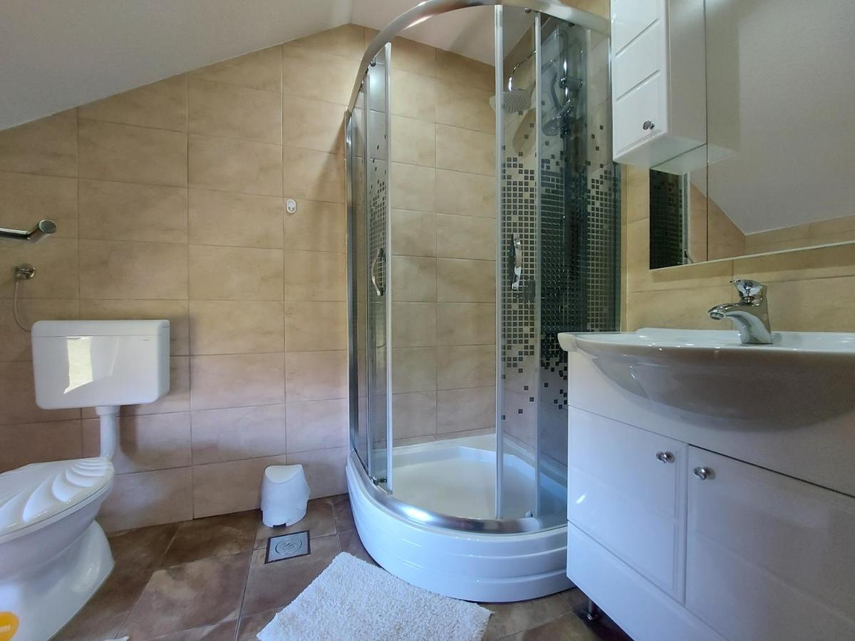 House Boketto Otel Korenica Dış mekan fotoğraf