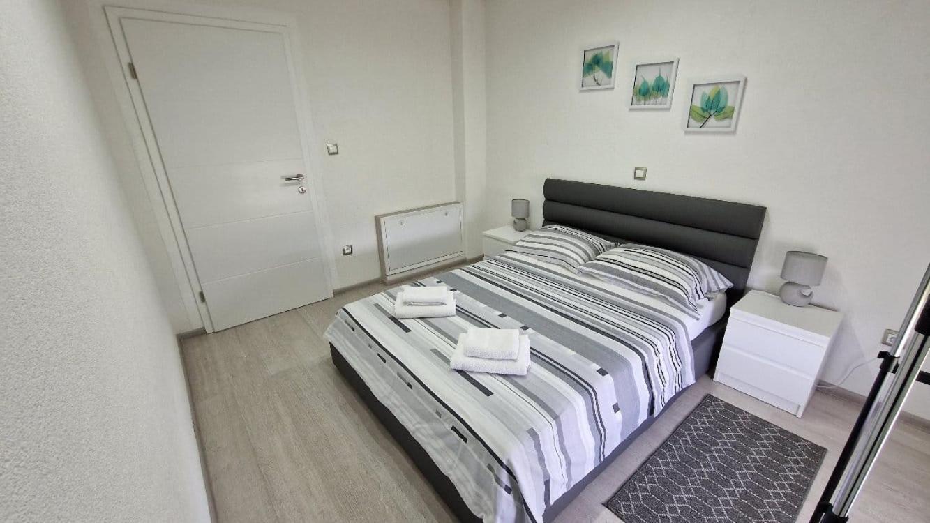 House Boketto Otel Korenica Dış mekan fotoğraf